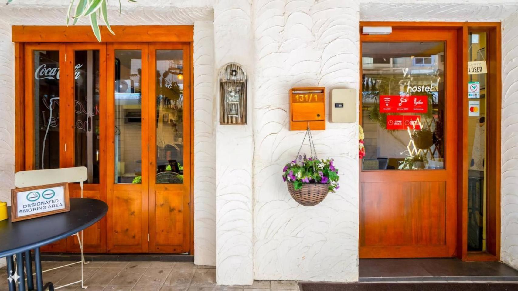 100 Years Building Bangkok Old Town By Seen Hostel Exteriér fotografie